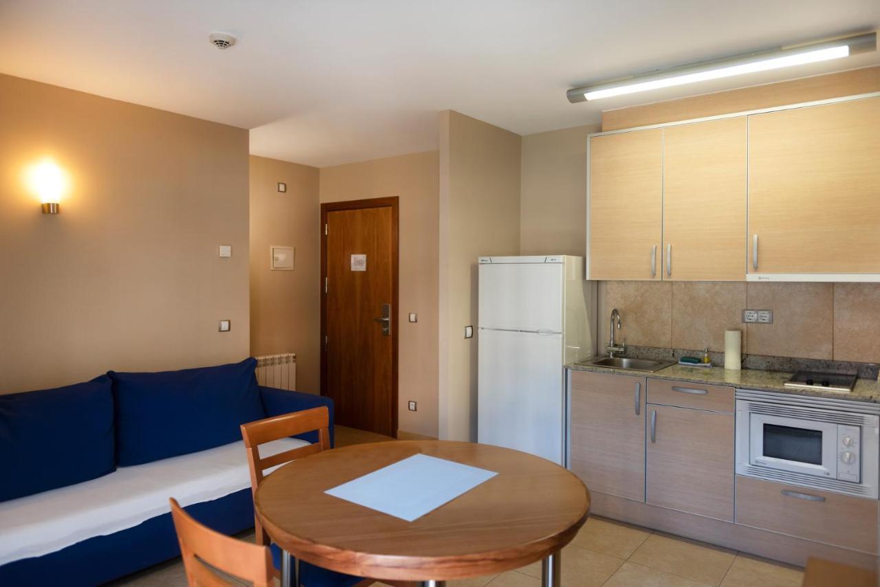 Aparthotel Iceberg Sant Julià de Lòria Екстериор снимка