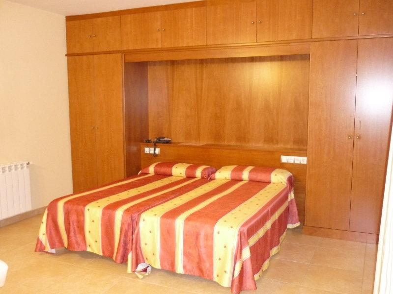 Aparthotel Iceberg Sant Julià de Lòria Екстериор снимка