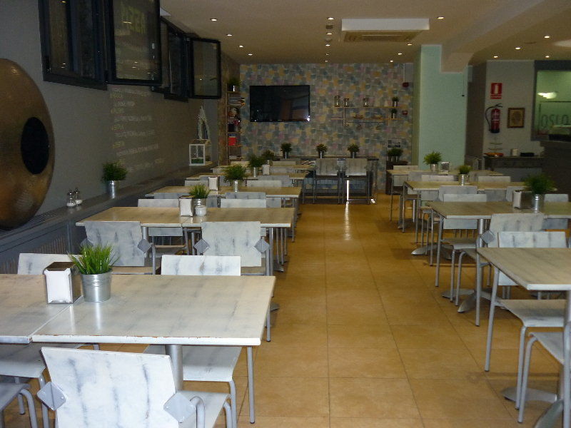 Aparthotel Iceberg Sant Julià de Lòria Екстериор снимка